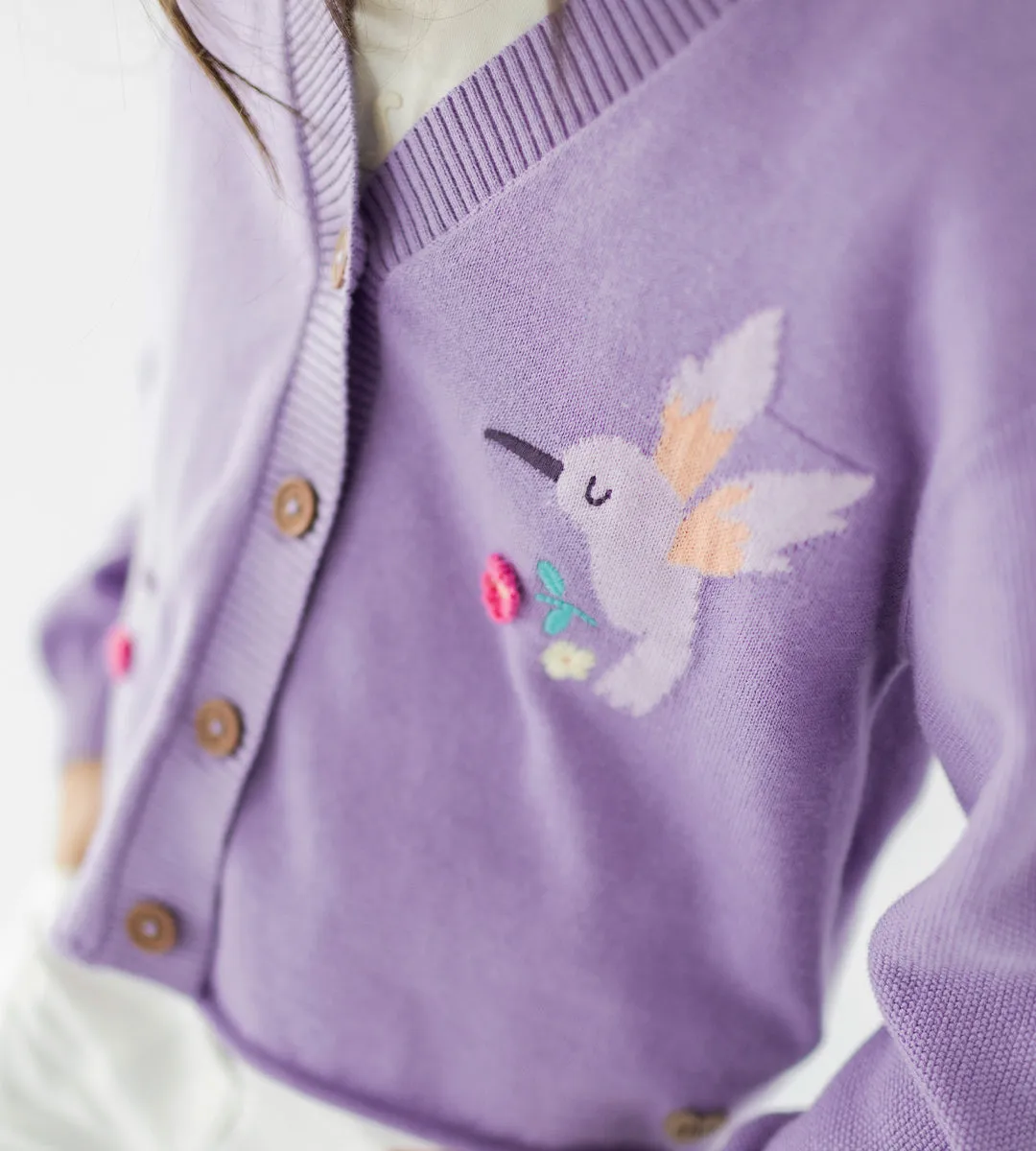 Cardigan mauve en tricot avec colibris, enfant||Purple knitted cardigan with hummingbirds, child