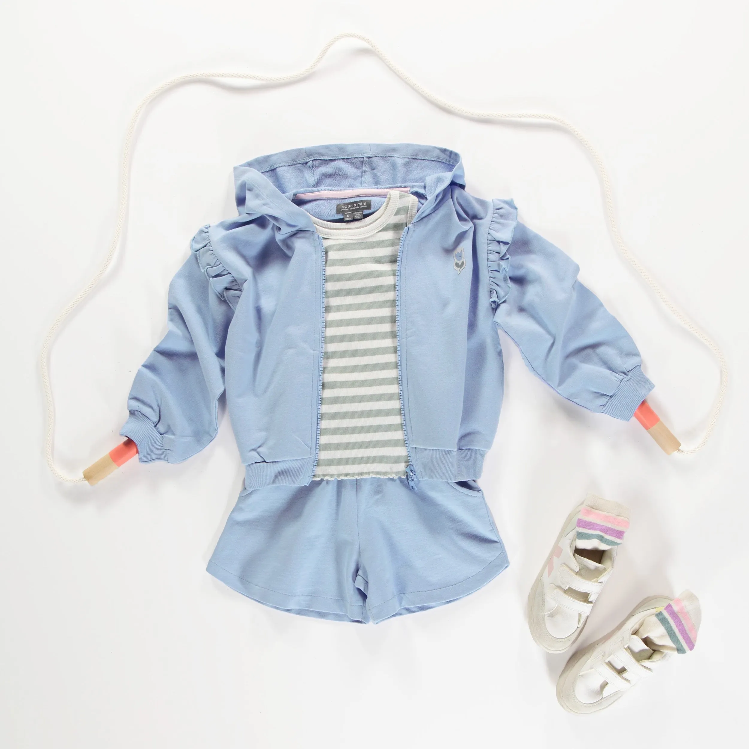 Chandail à capuchon bleu céleste avec motif de tulipe en coton français, enfant || Loose-fitting celestial blue sweater with tulip motif in french cotton, child