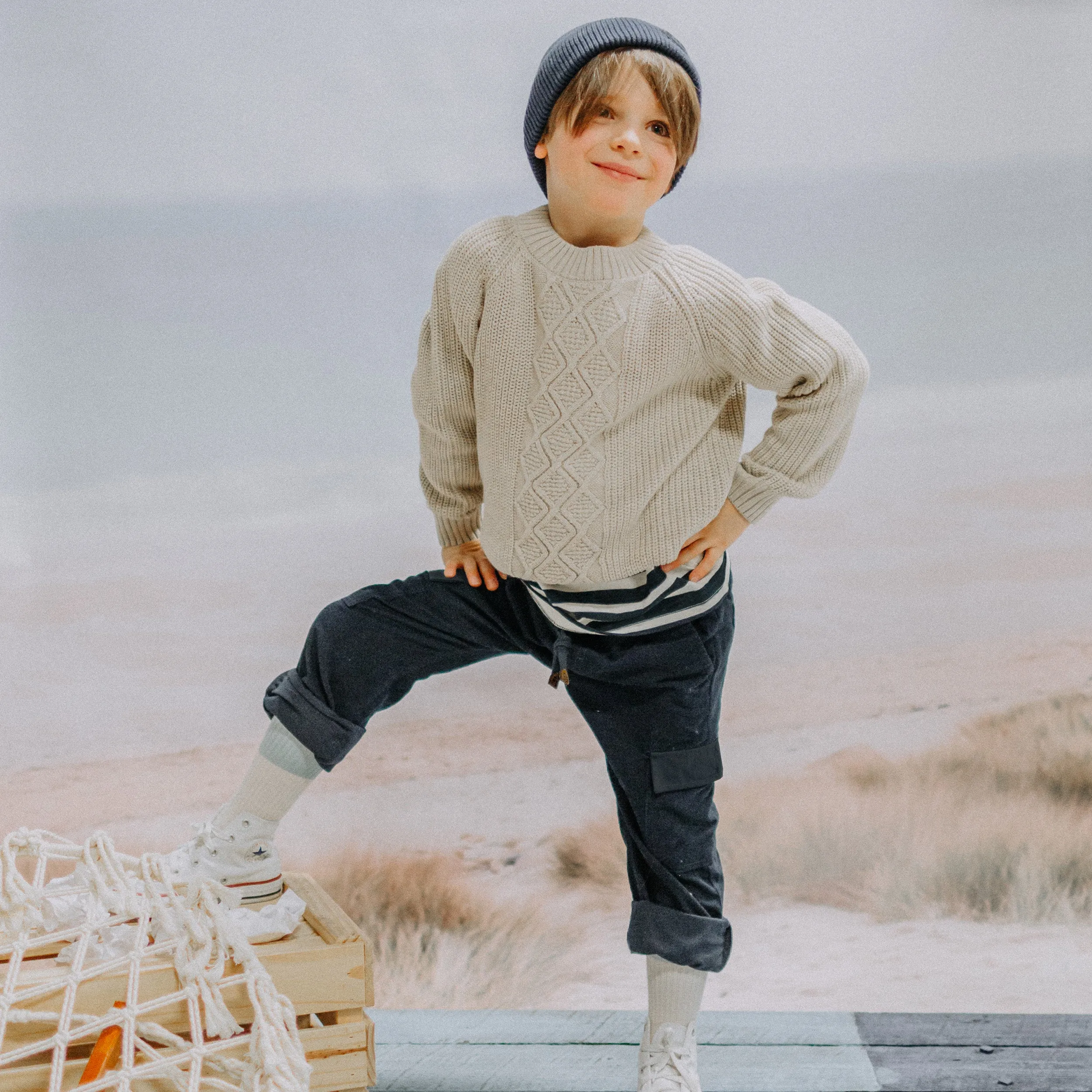 Chandail de maille crème, enfant || Cream knitted sweater, child