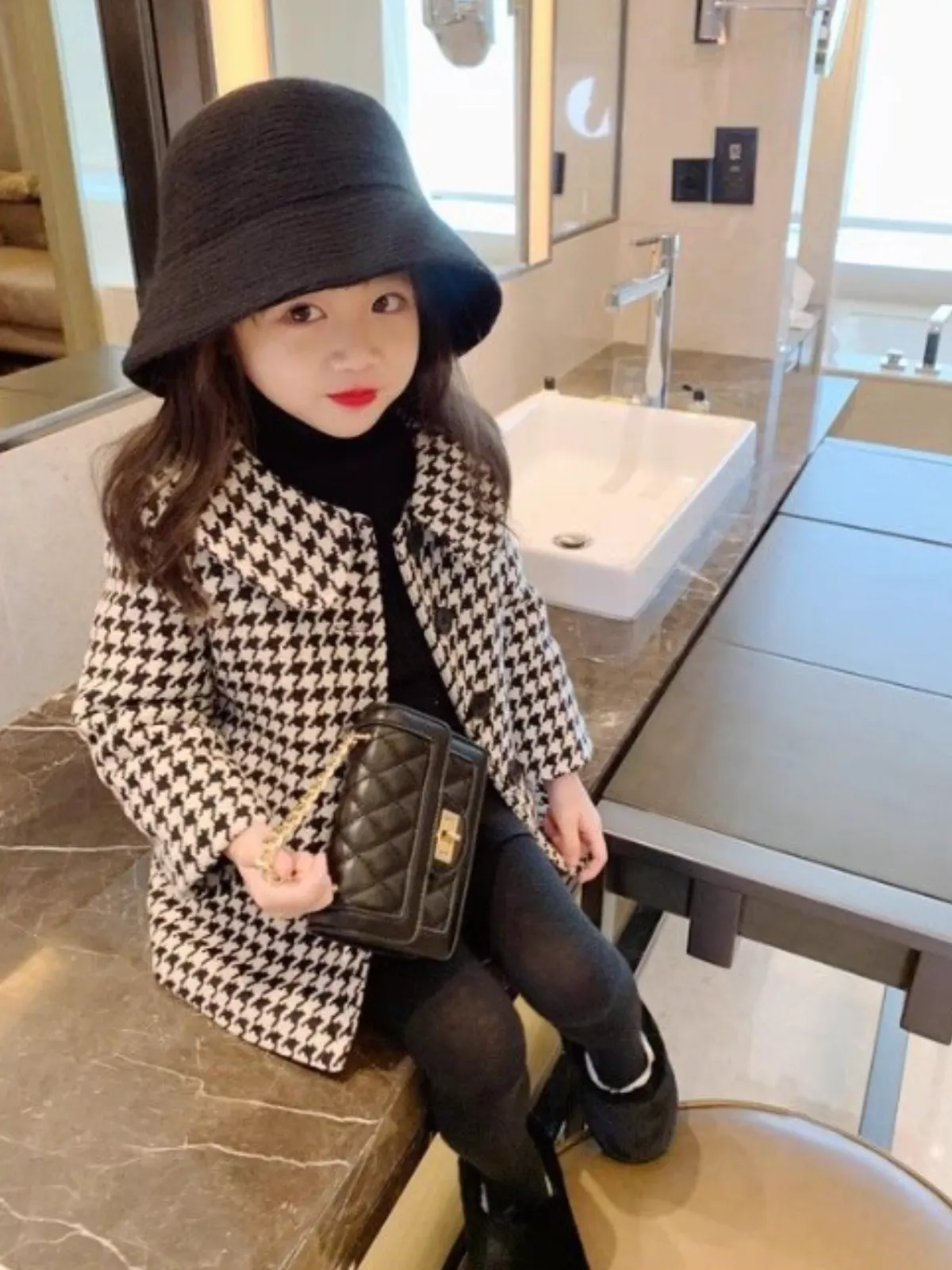 Chic Houndstooth Long Coat