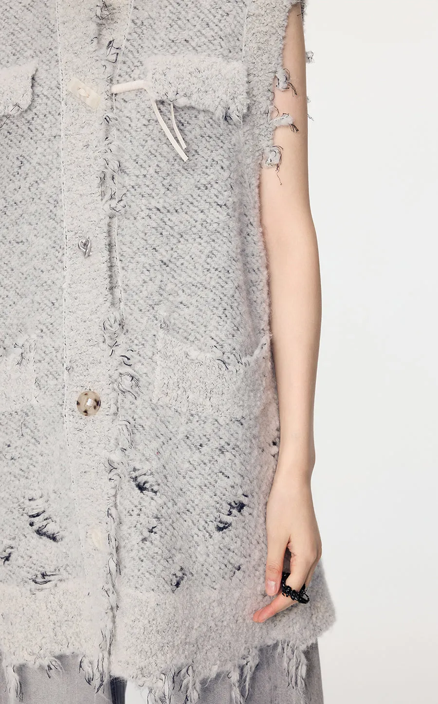 Vest / JNBY Distressed Knitted Vest