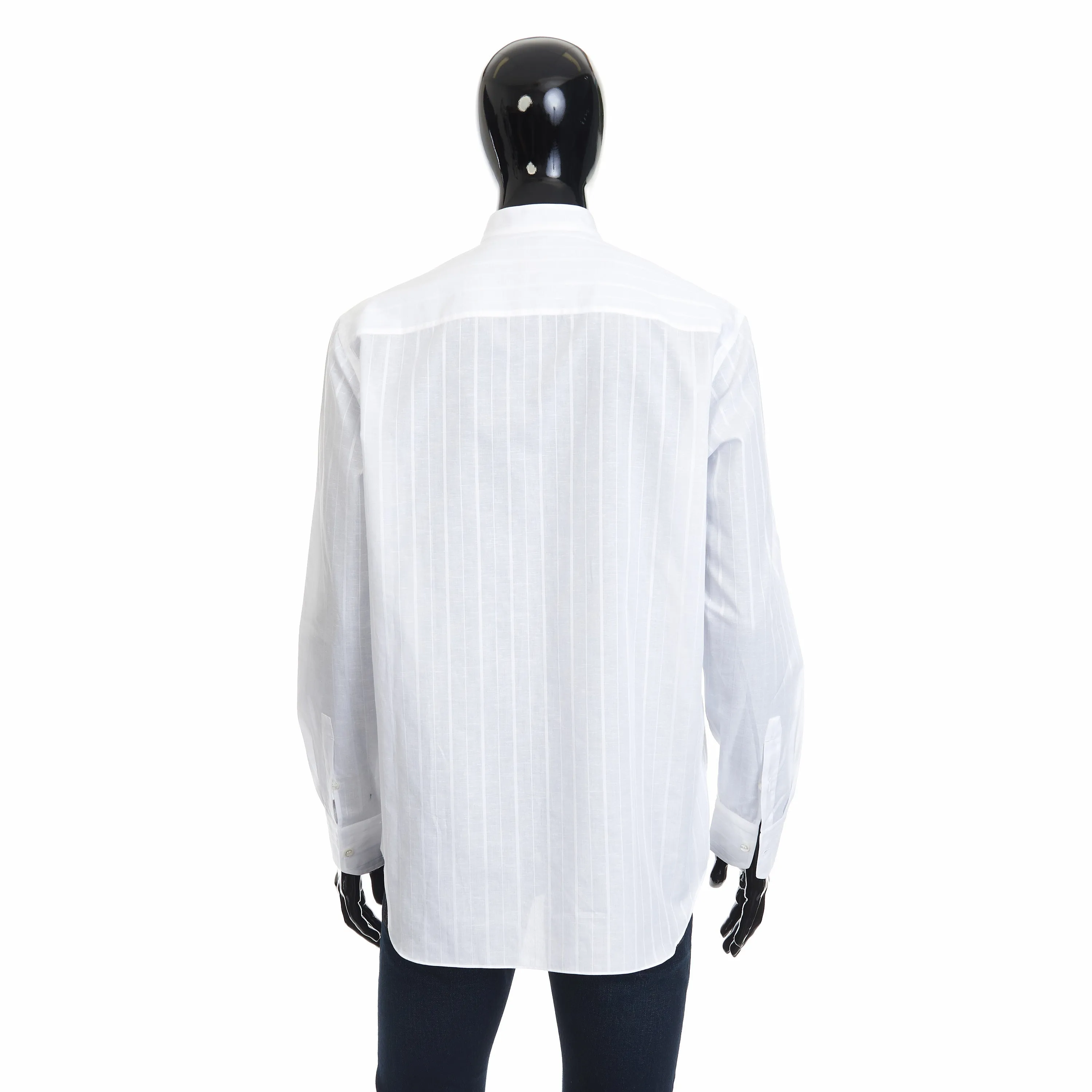 White Dress Shirt Features a Mandarin Collar